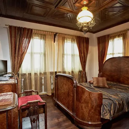 радева къща 펜션