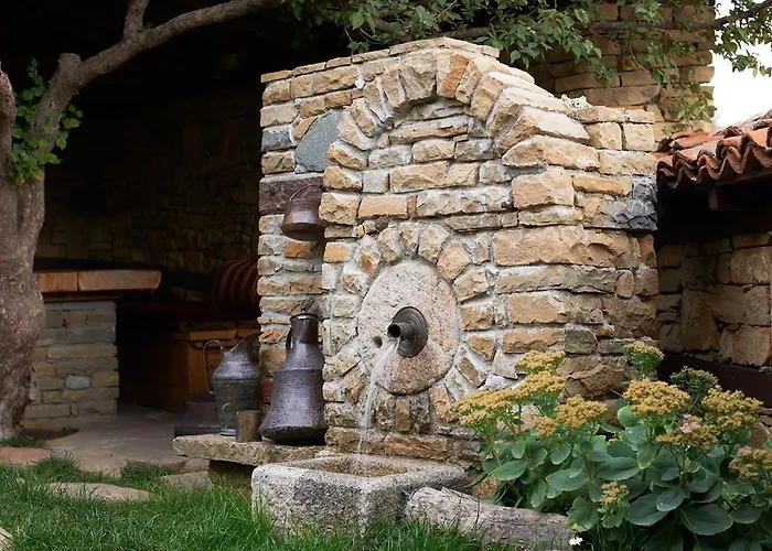 радева къща